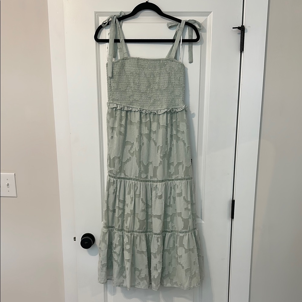 Lulu's Sage Green Midi Dress